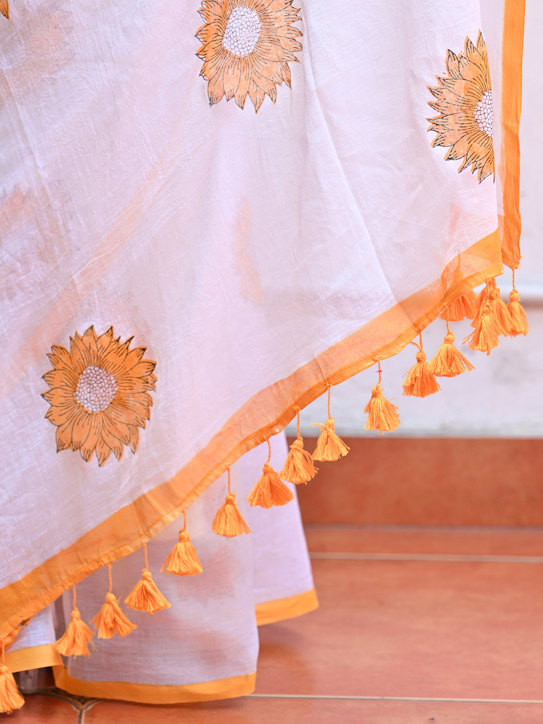 Sunflower Mulmul Cotton Saree