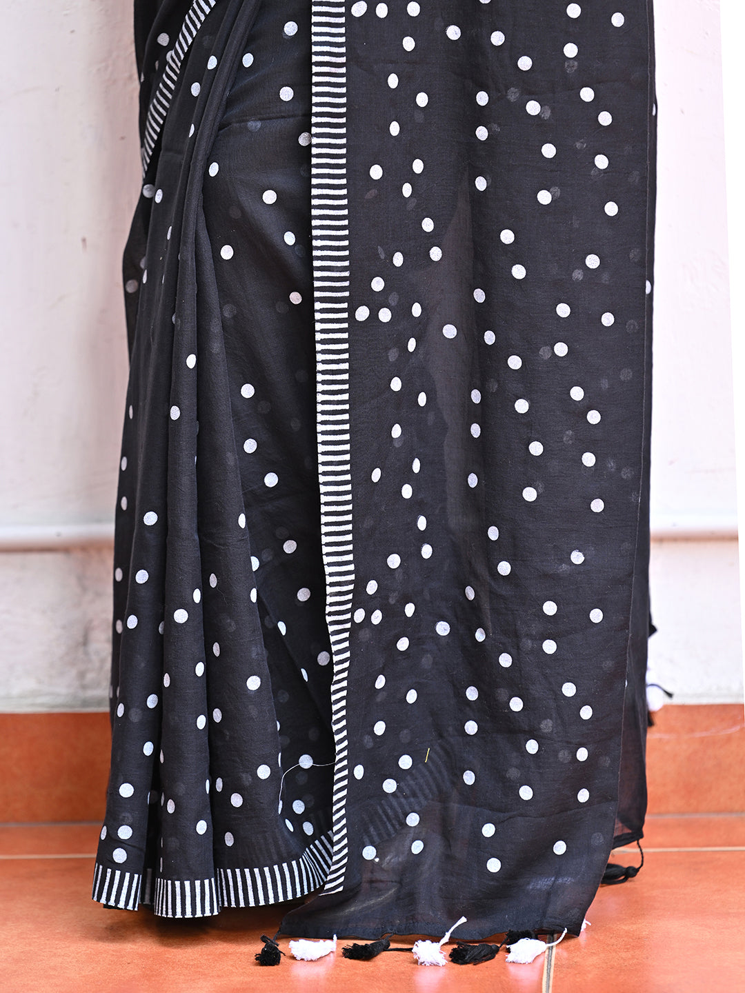 Black Polka Dots Mulmul Cotton Saree
