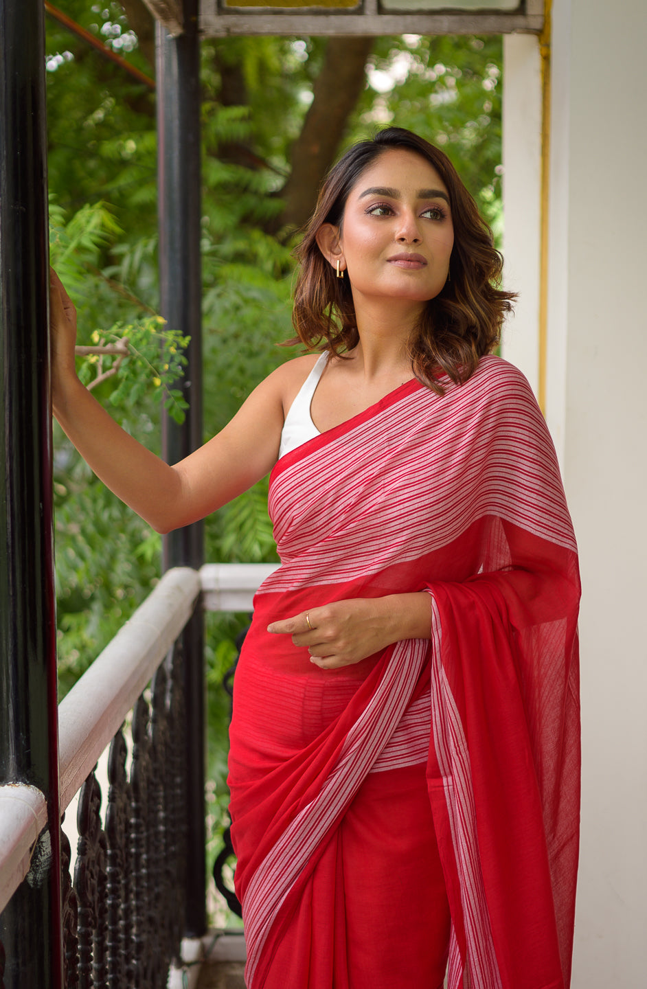 Iconic Red Mulmul Cotton Saree