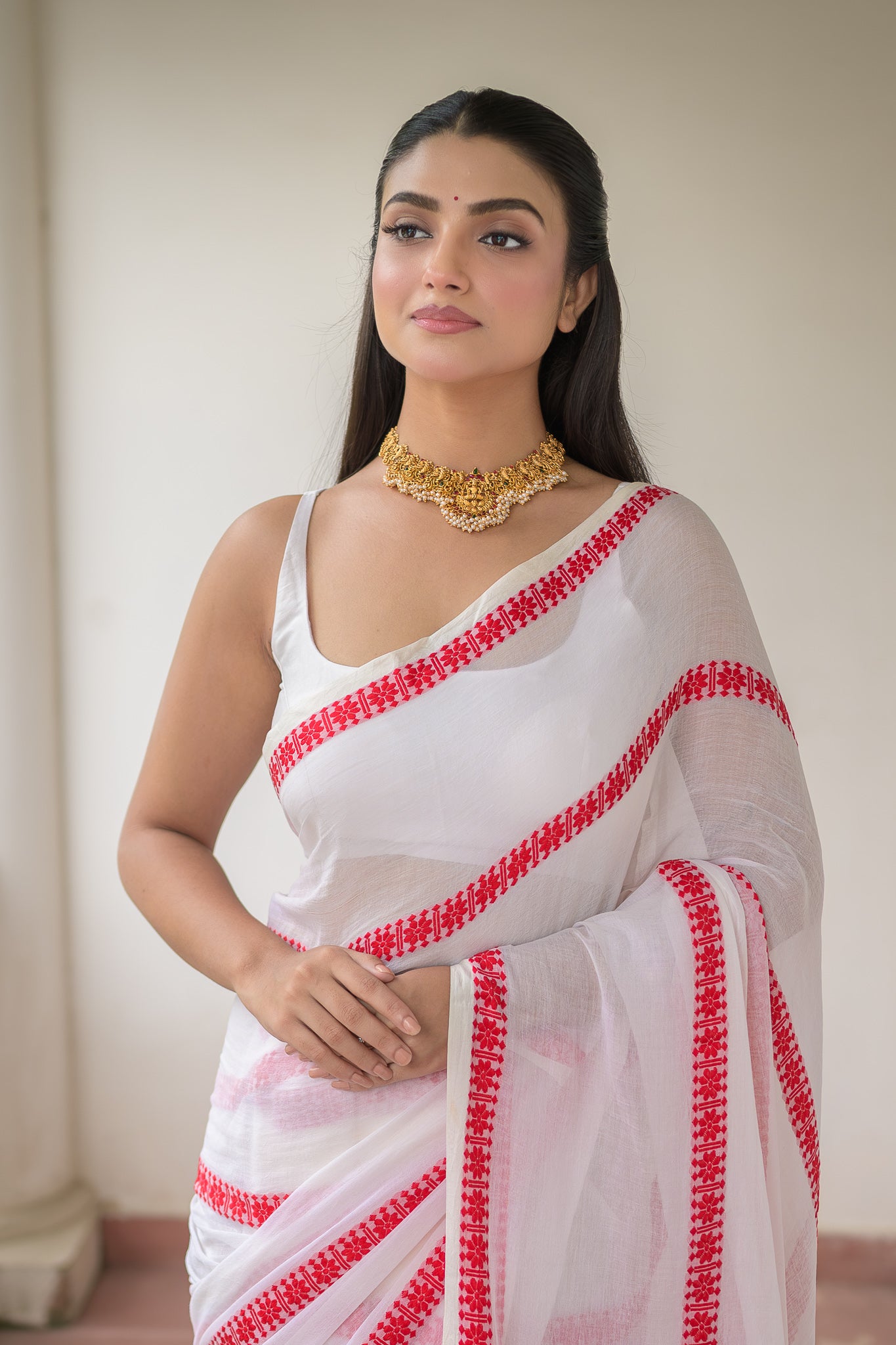 White And Red Embroidery Mulmul Cotton Saree