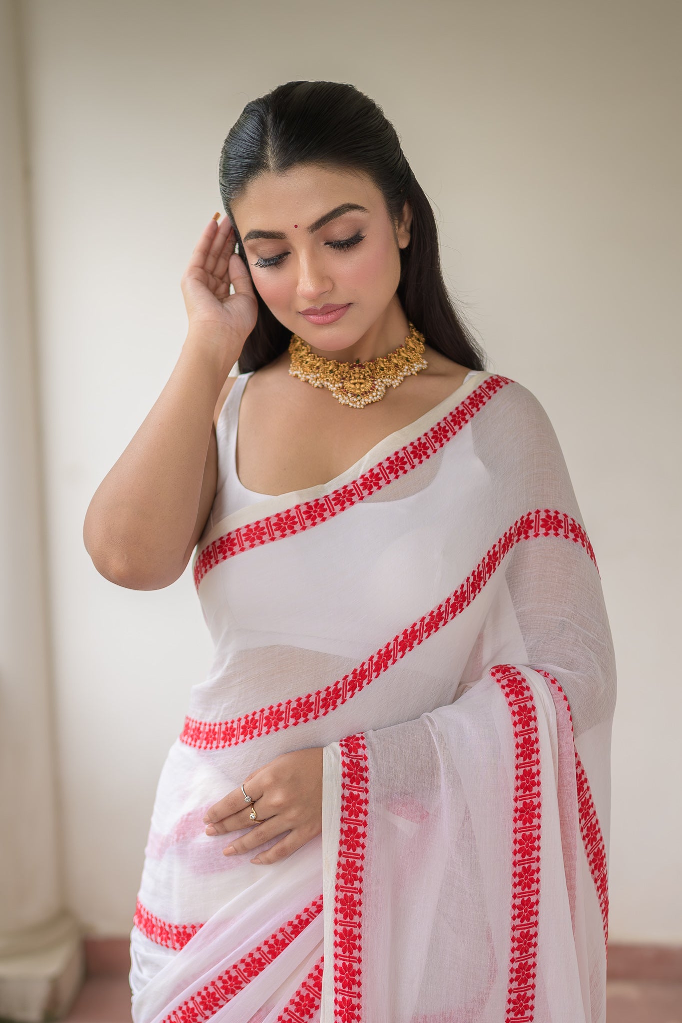 White And Red Embroidery Mulmul Cotton Saree