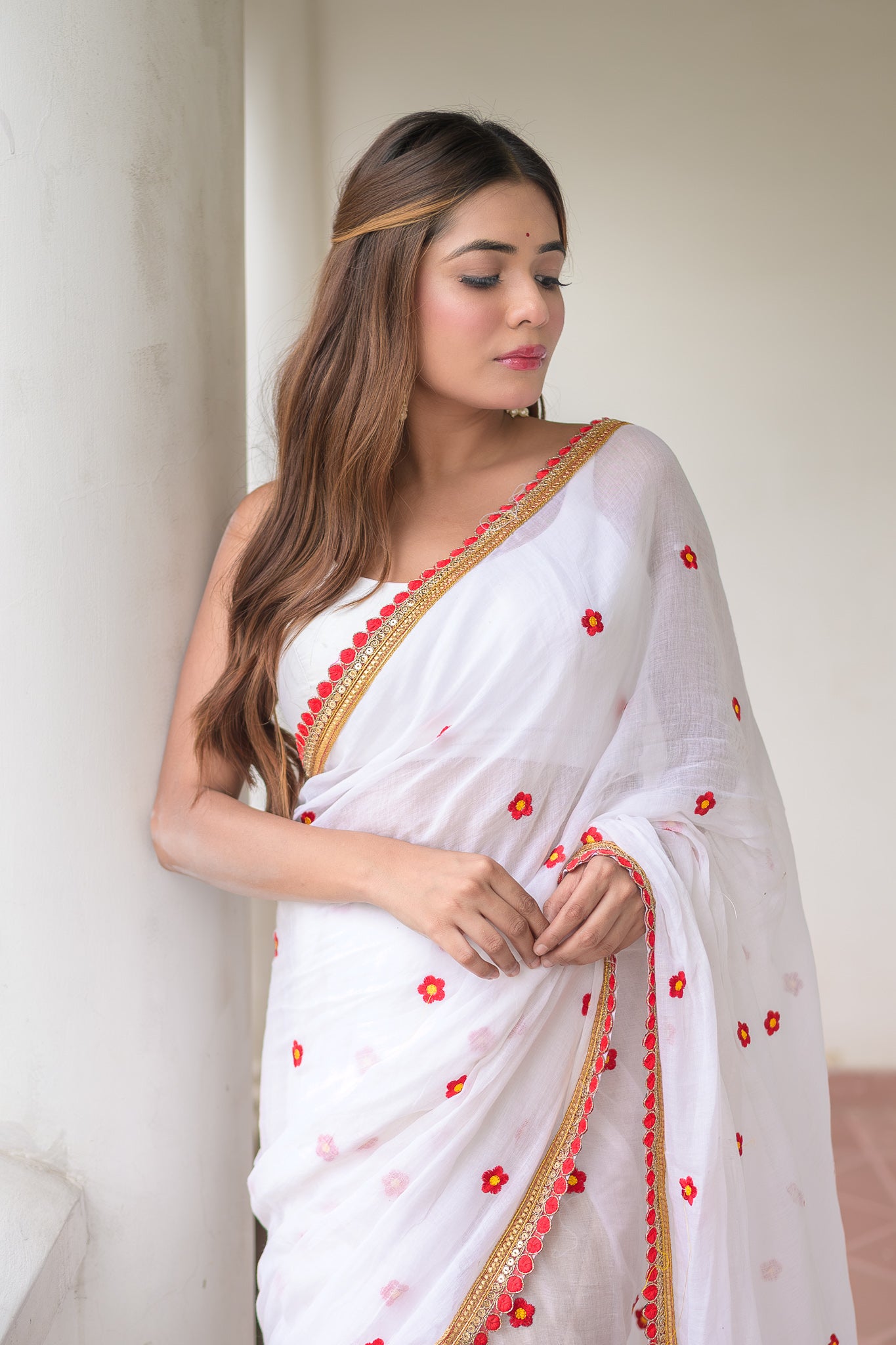 White And Red Embroidery Mulmul Cotton Saree