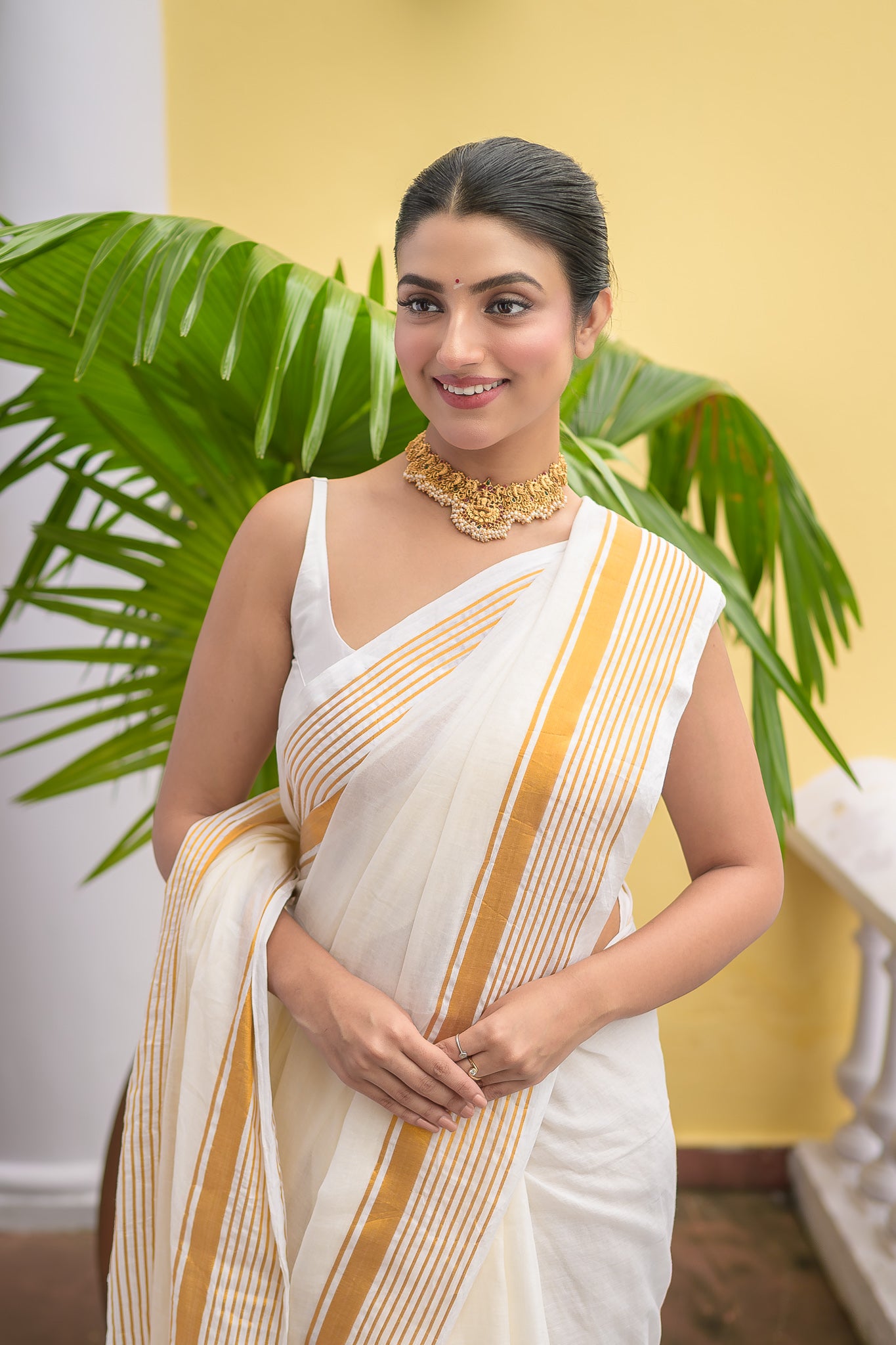 White Mulmul Cotton Saree