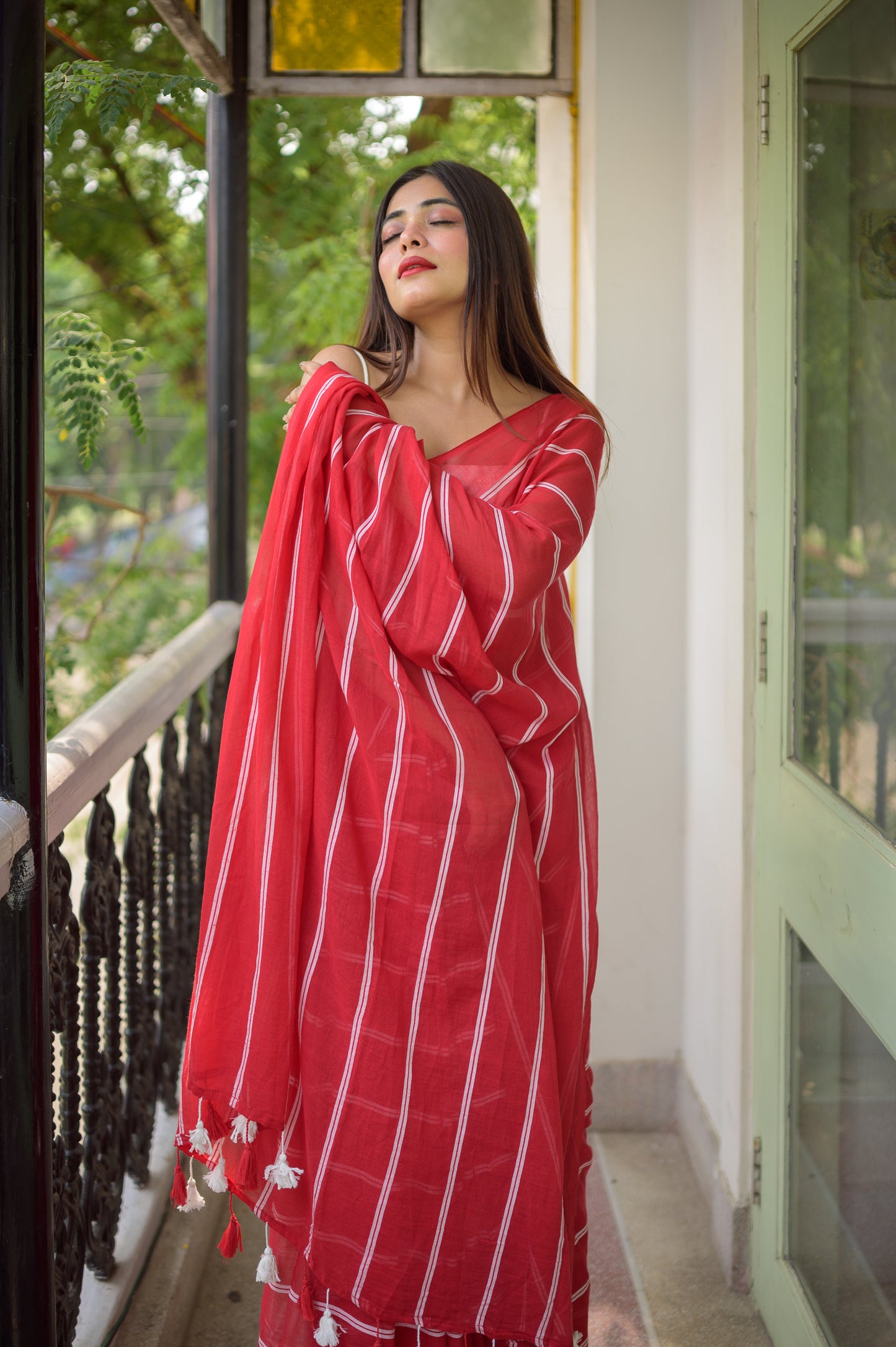 Classic Red Mulmul Cotton Saree