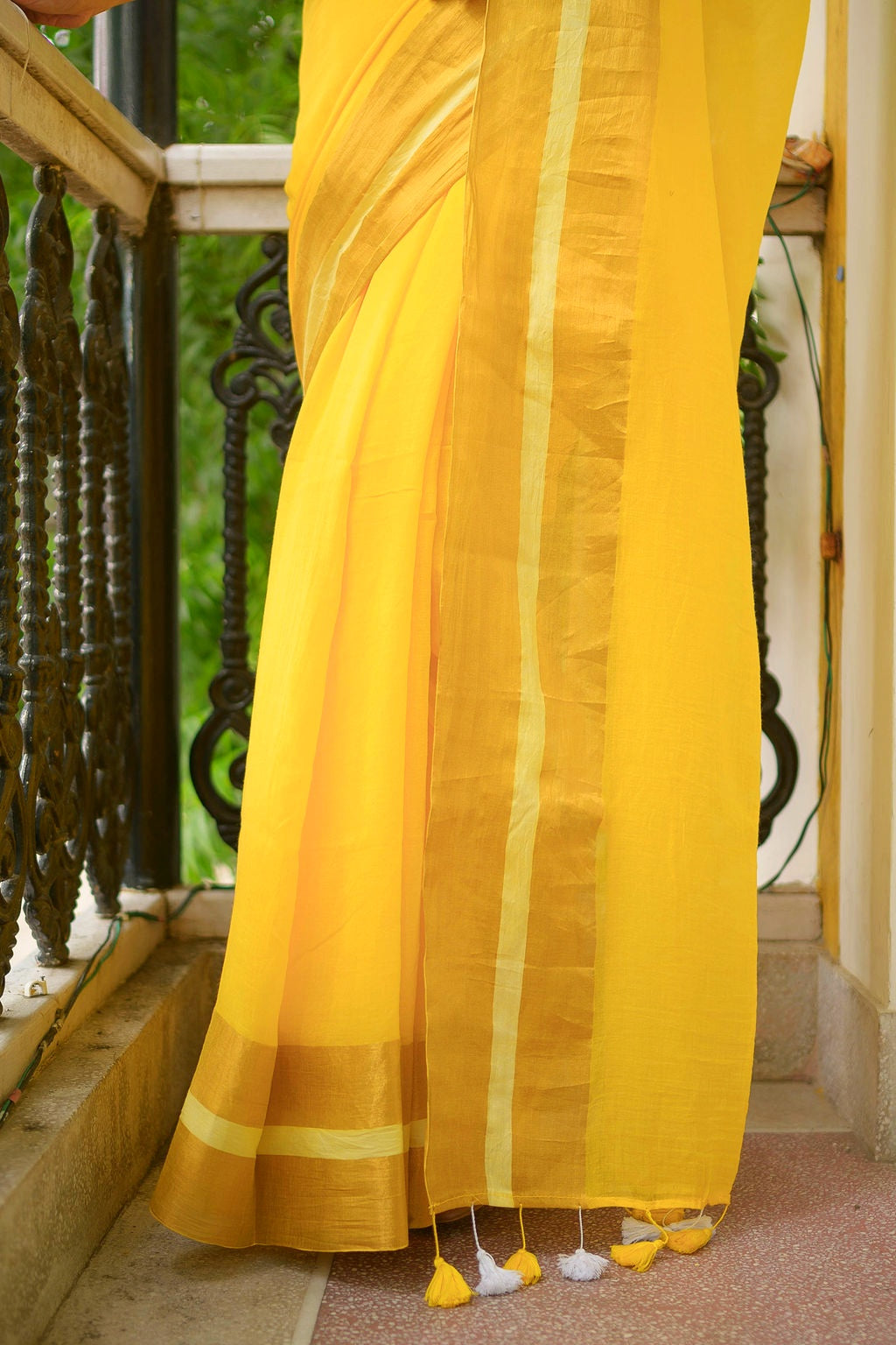 Classic Yellow Mulmul Cotton Saree