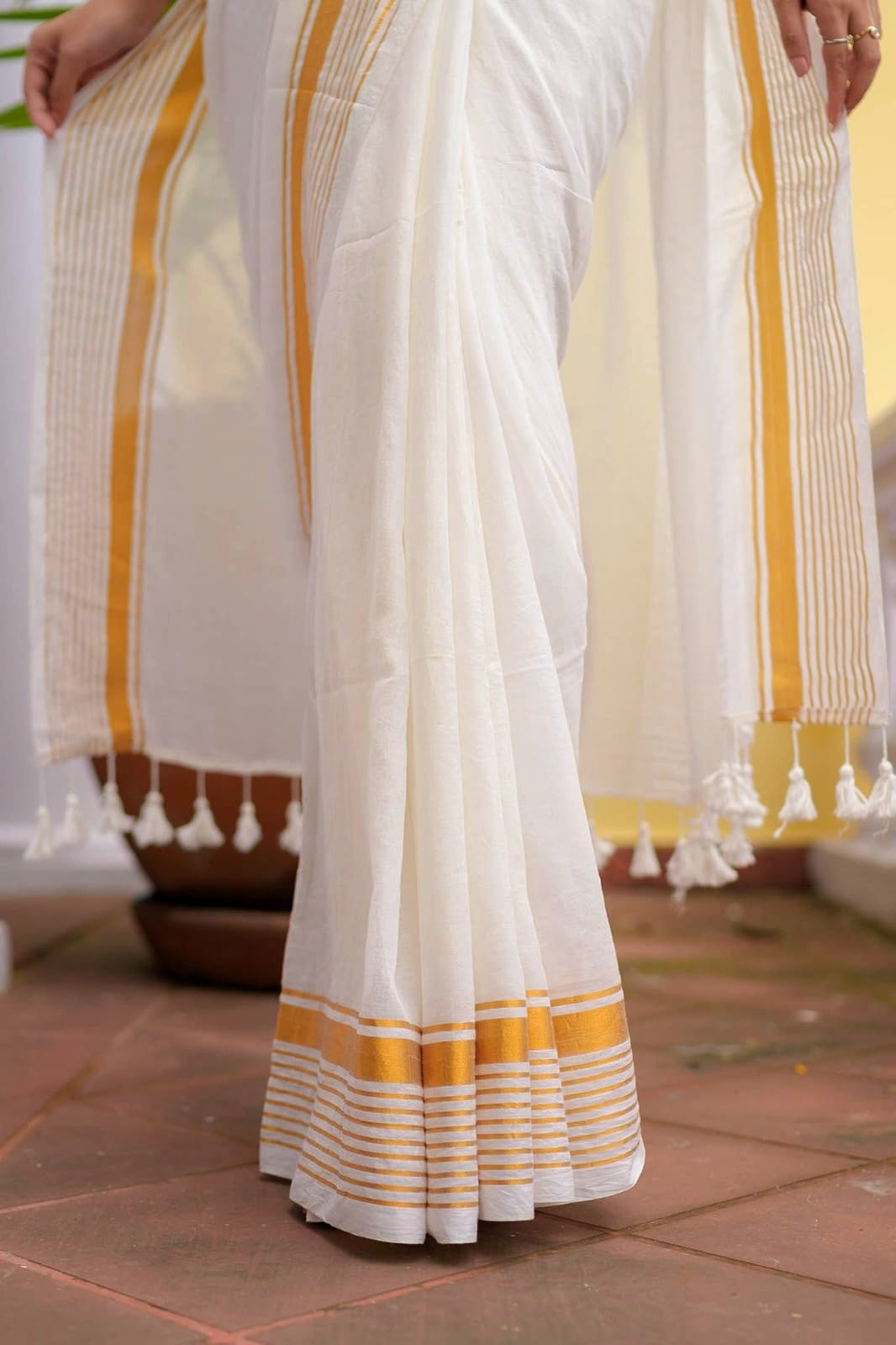 White Mulmul Cotton Saree