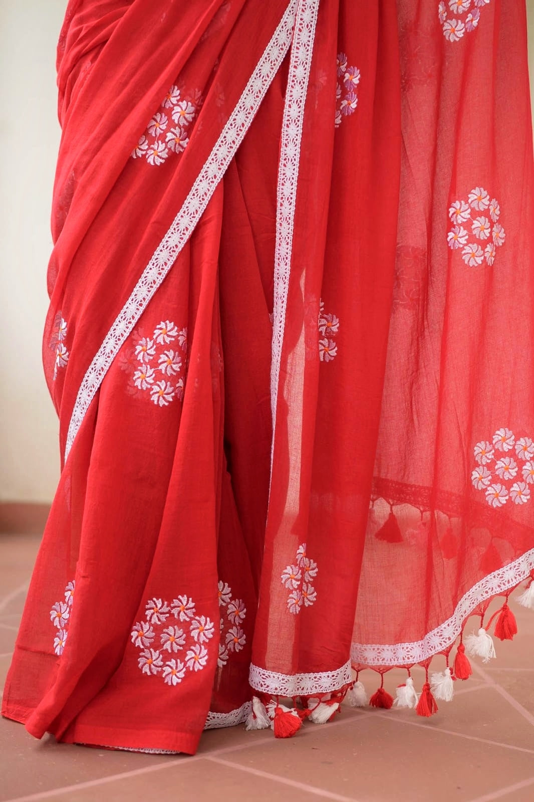 Red Siuli Mulmul Cotton Saree