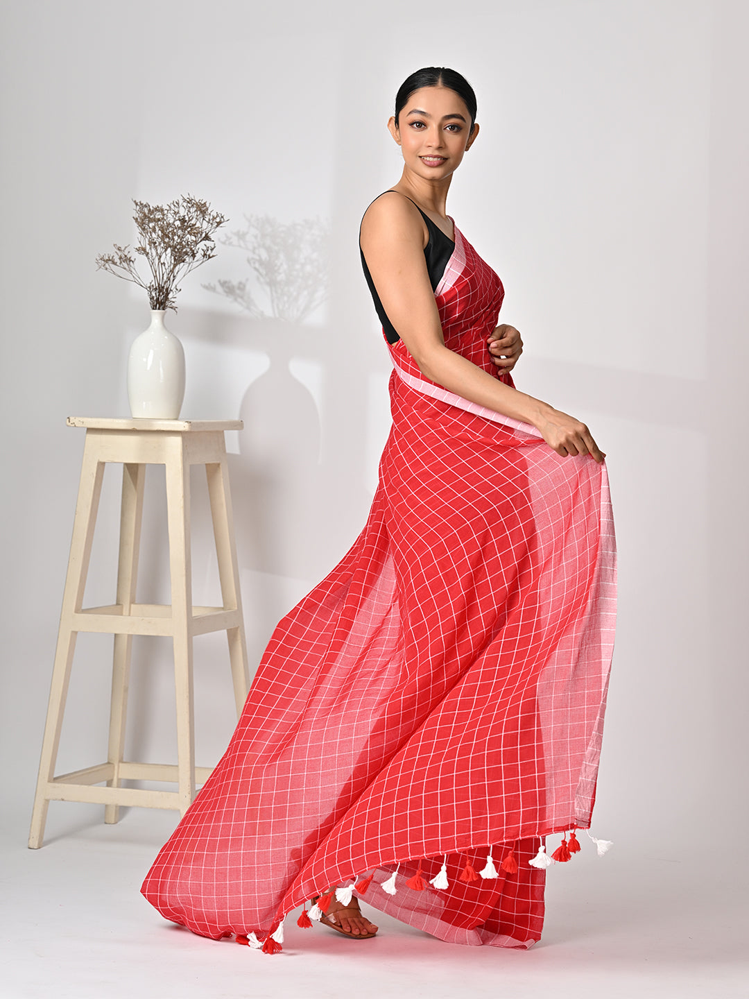 Red Mulmul Cotton Saree