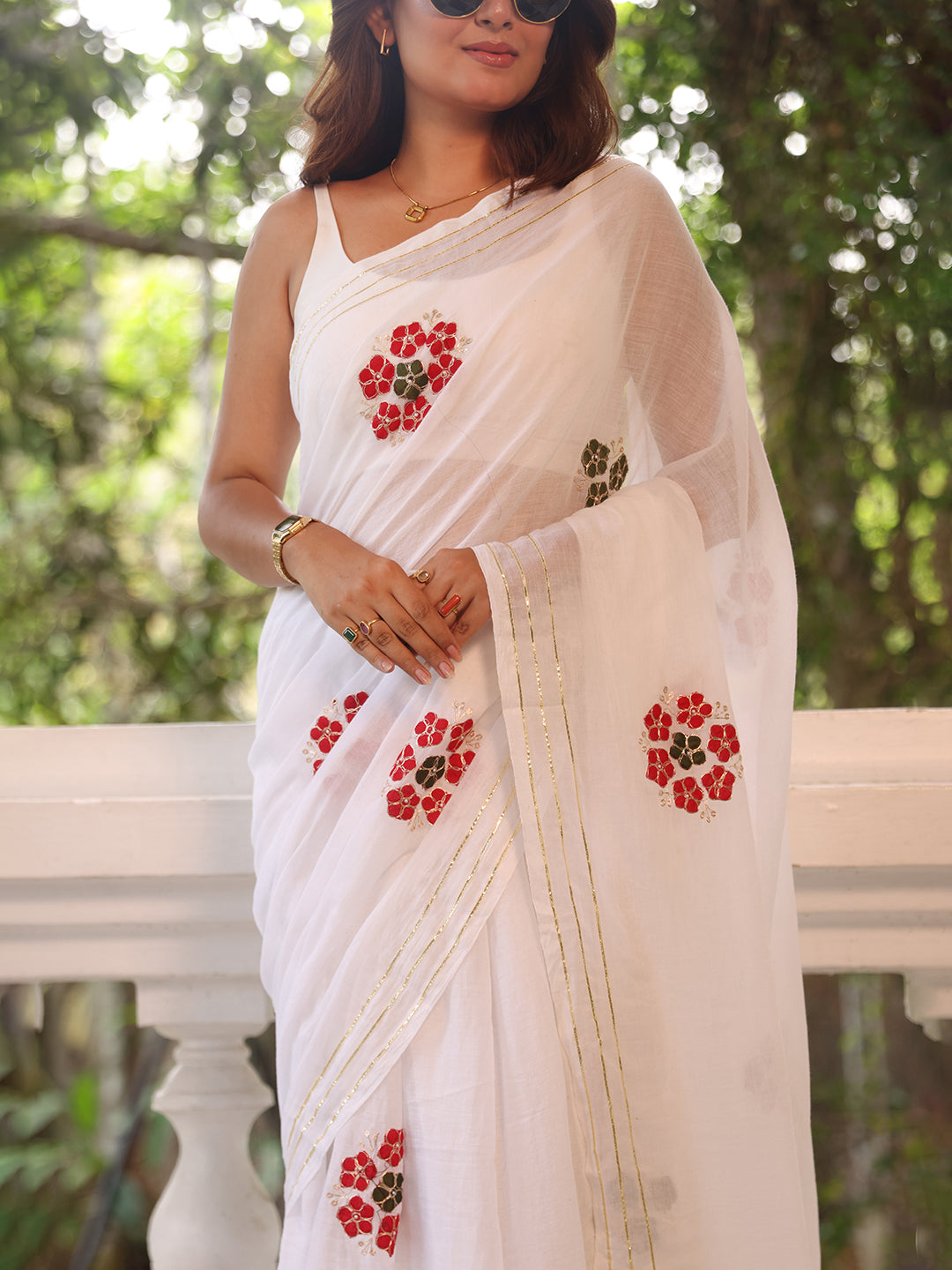 White Flower Mulmul Cotton Saree