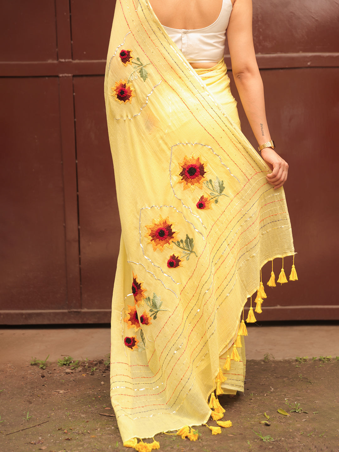 Hand Embroidered Sunflower Mulmul Cotton Saree