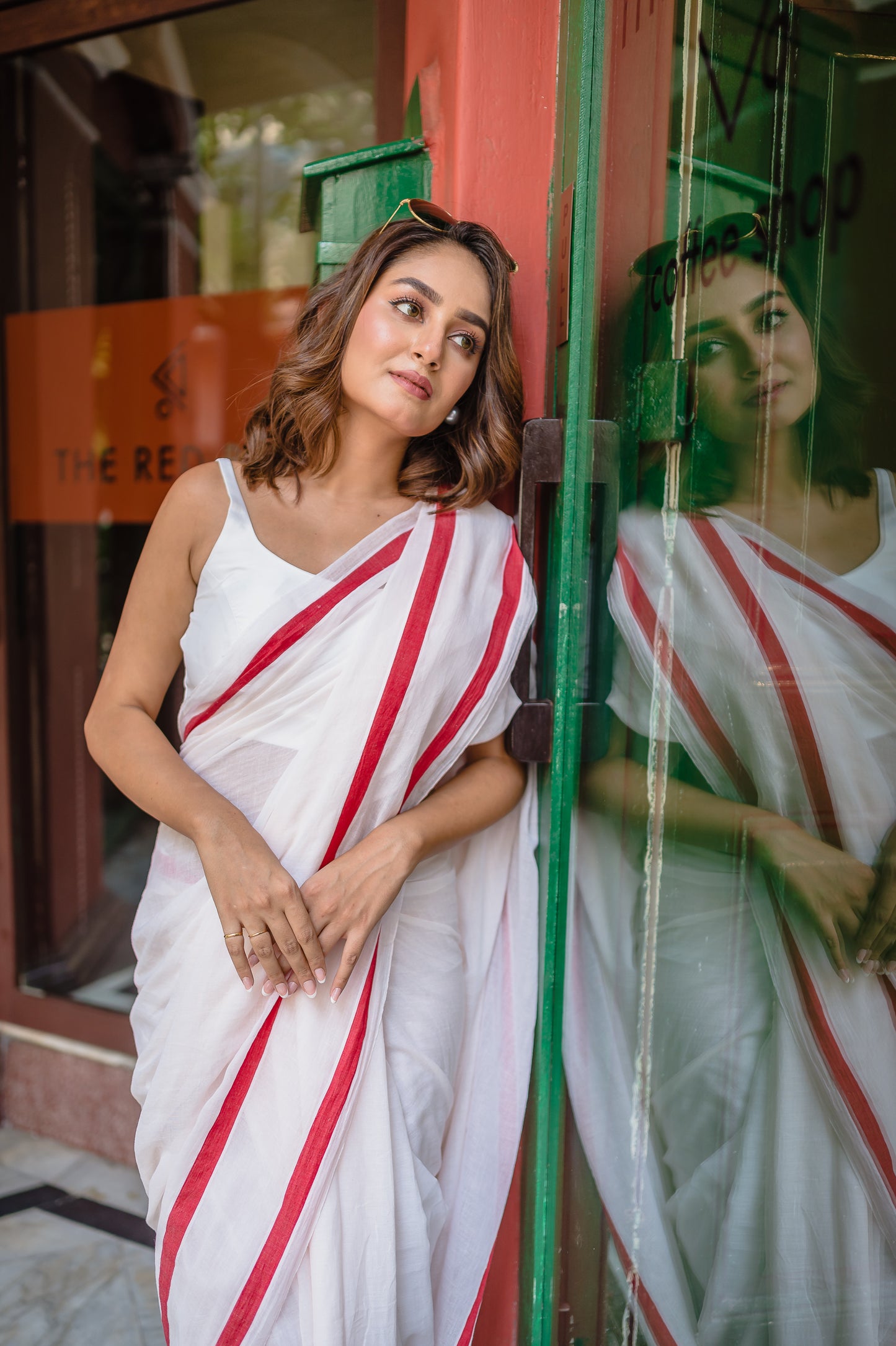 White And Red Mulmul Cotton Saree