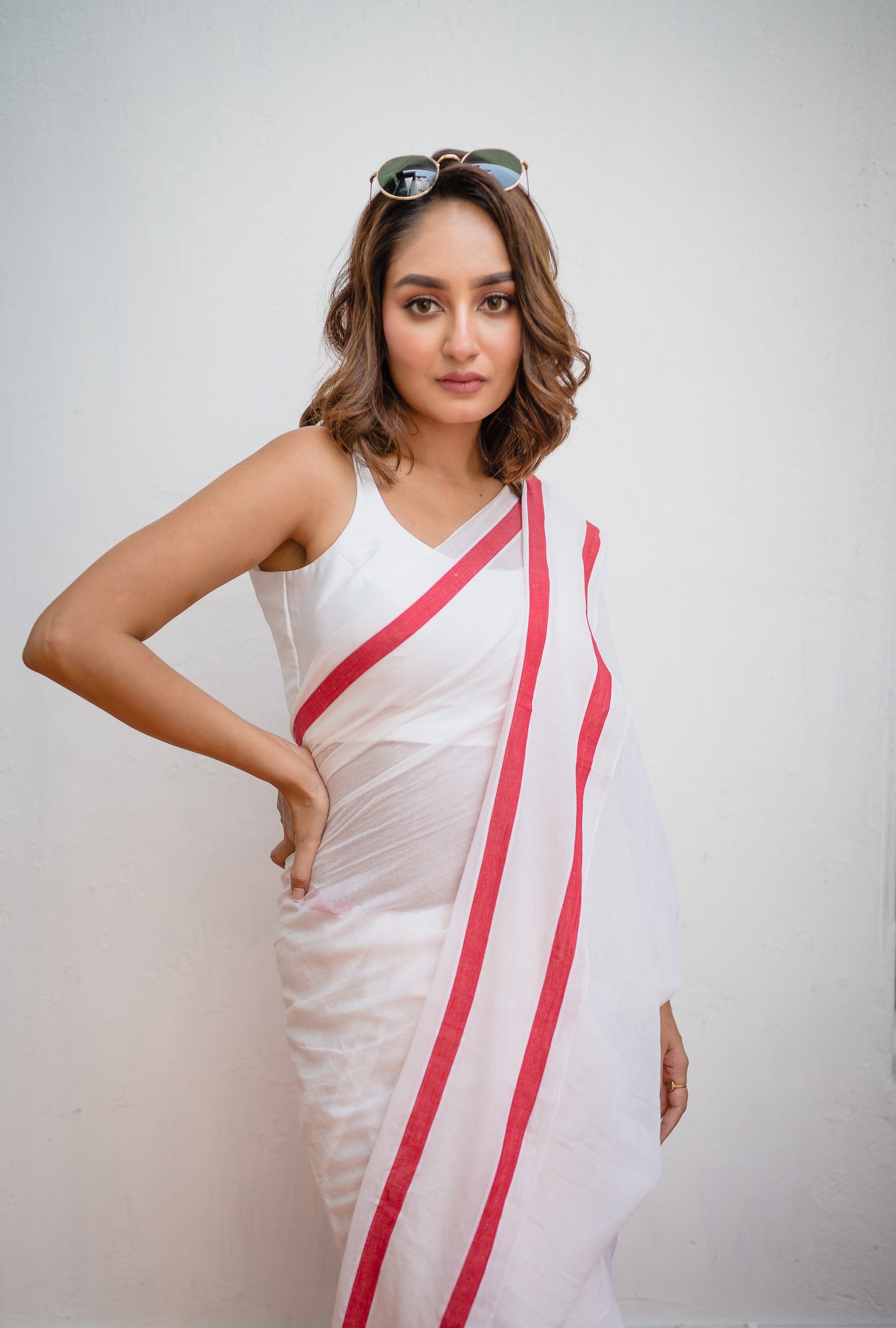 White And Red Mulmul Cotton Saree