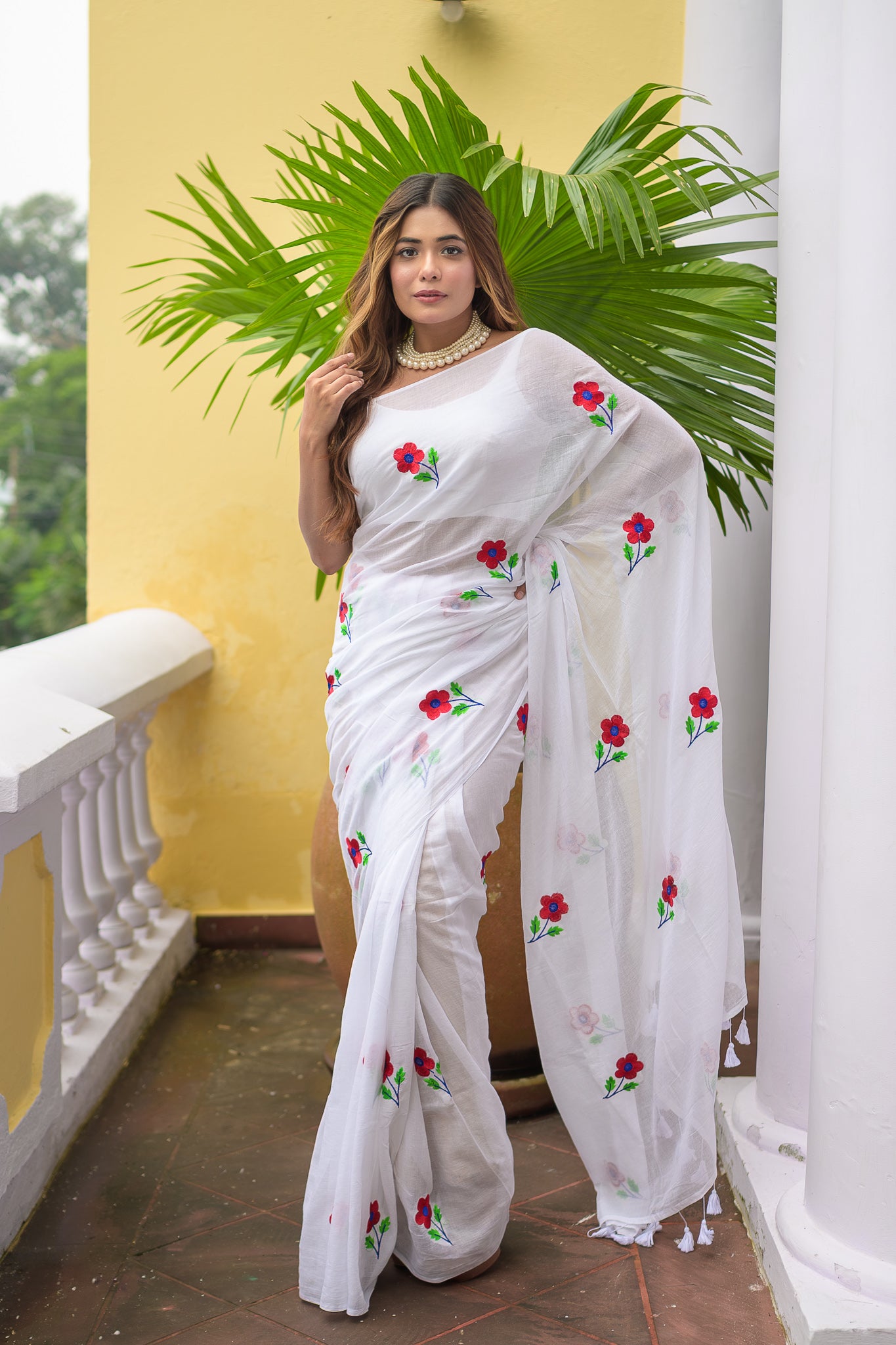 White Rose Embroidery Mulmul Cotton Saree