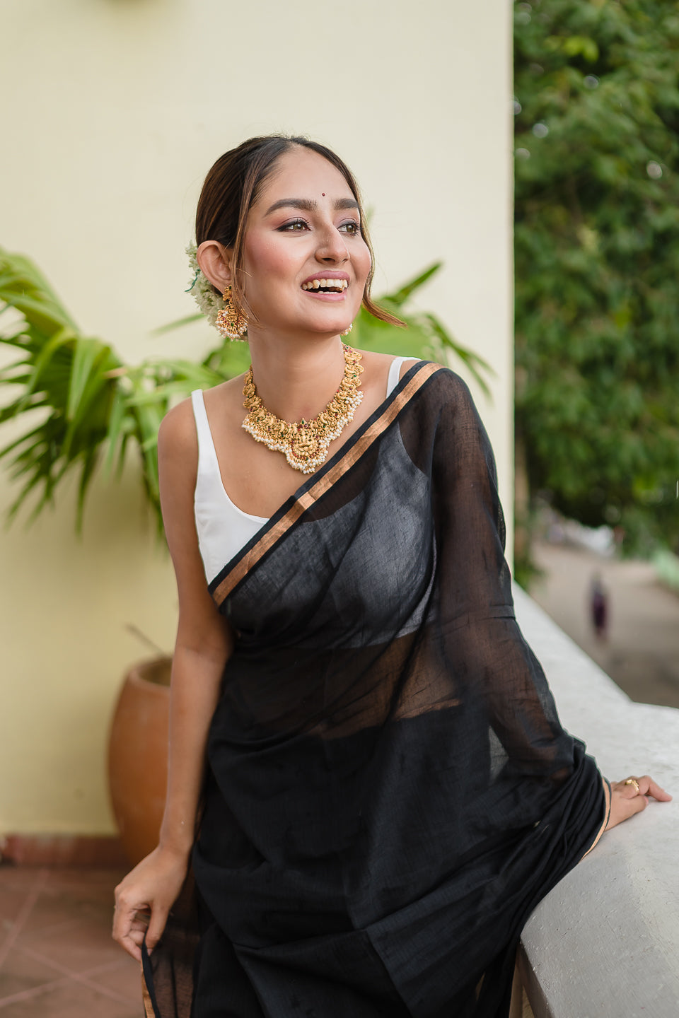 Black Golden Mulmul Cotton Saree