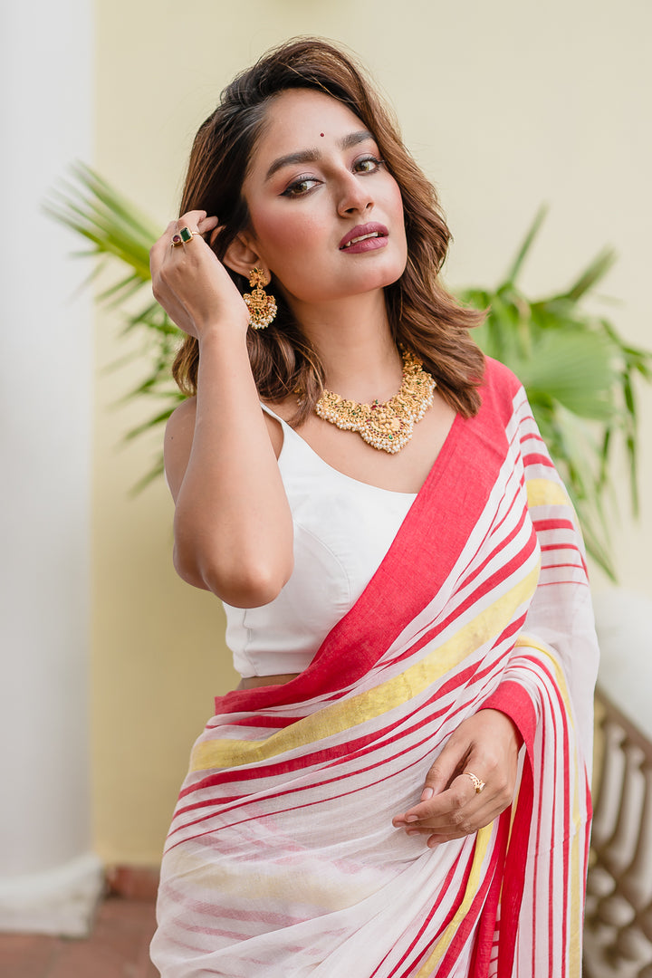 White And Red Mulmul Cotton Saree