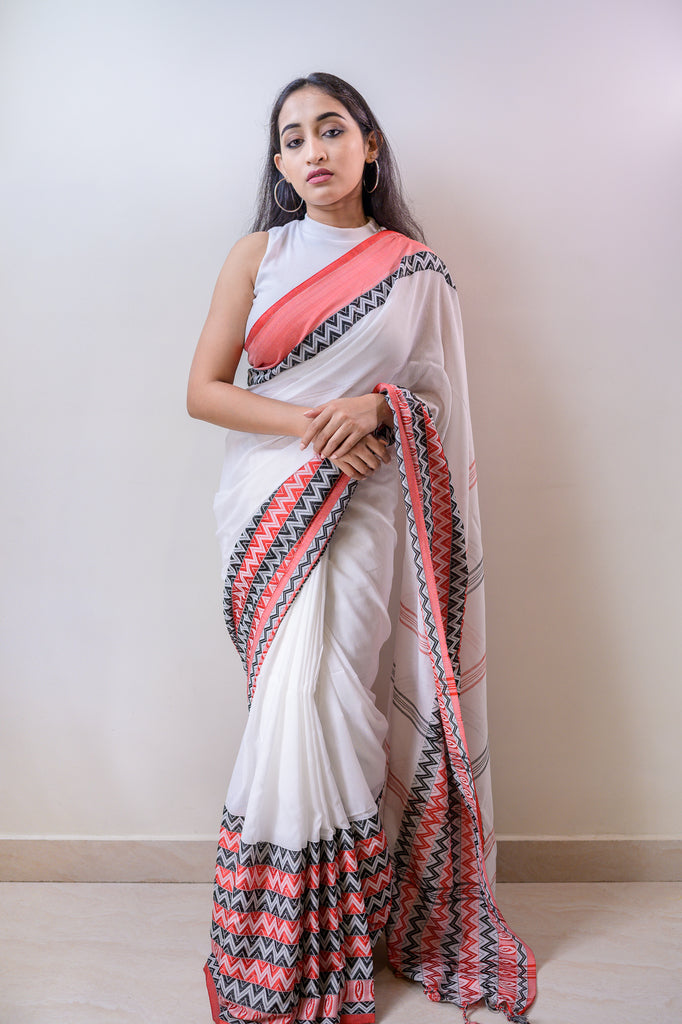 Buy White Sarees for Women by Peachmode Online | Ajio.com