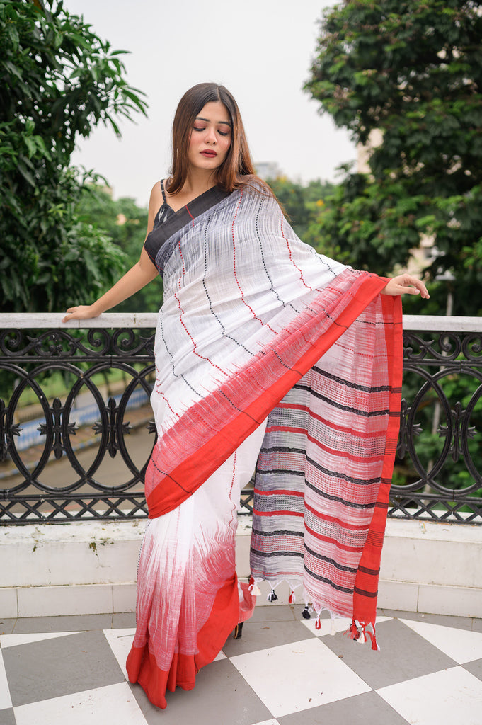 Black Cotton Sarees: Buy Latest Designs Online | Utsav Fashion