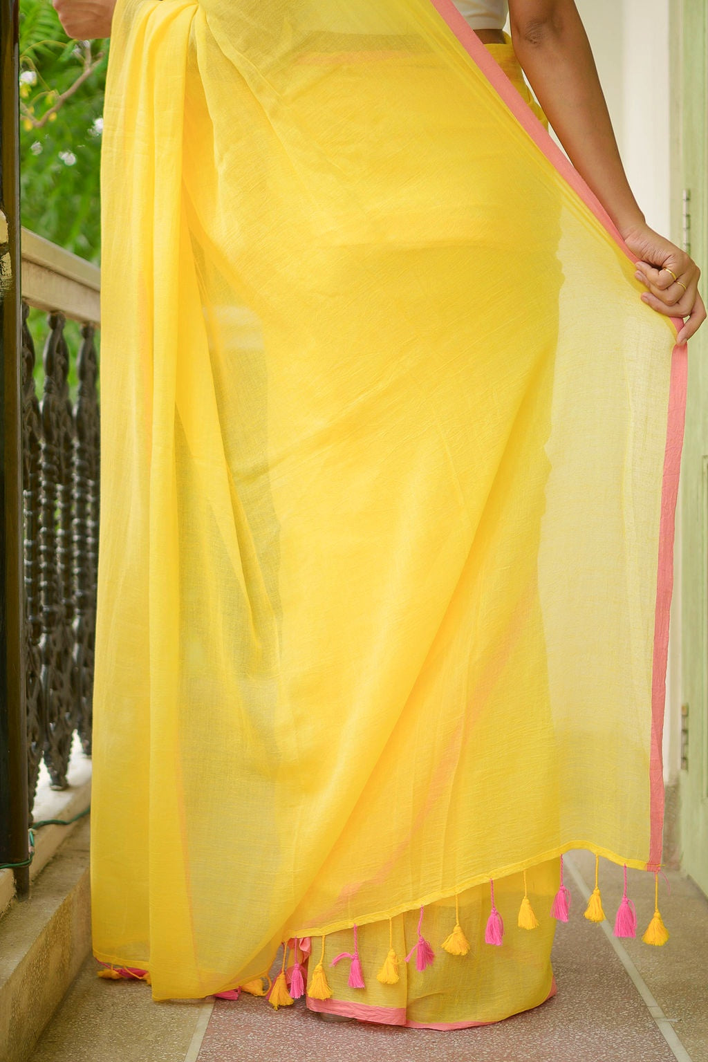 Yellow And Pink Mulmul Cotton Saree