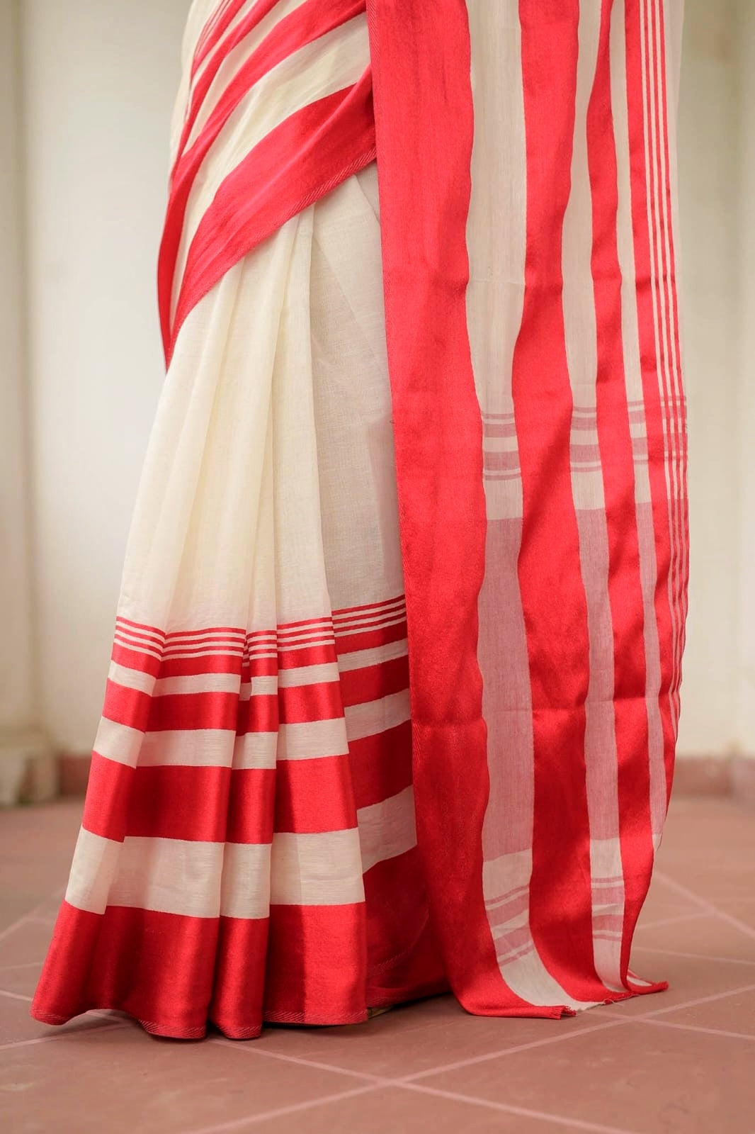 White And Red Pure Cotton Saree