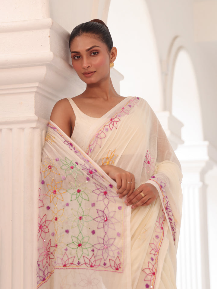 Handwoven White Mulmul Cotton Saree