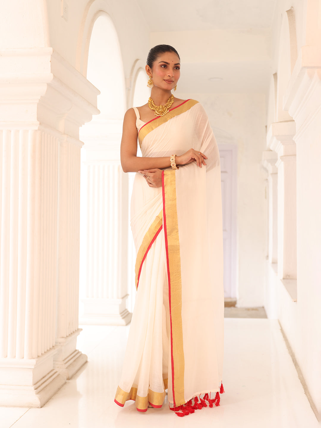Onam White Red Border Mulmul Cotton Saree