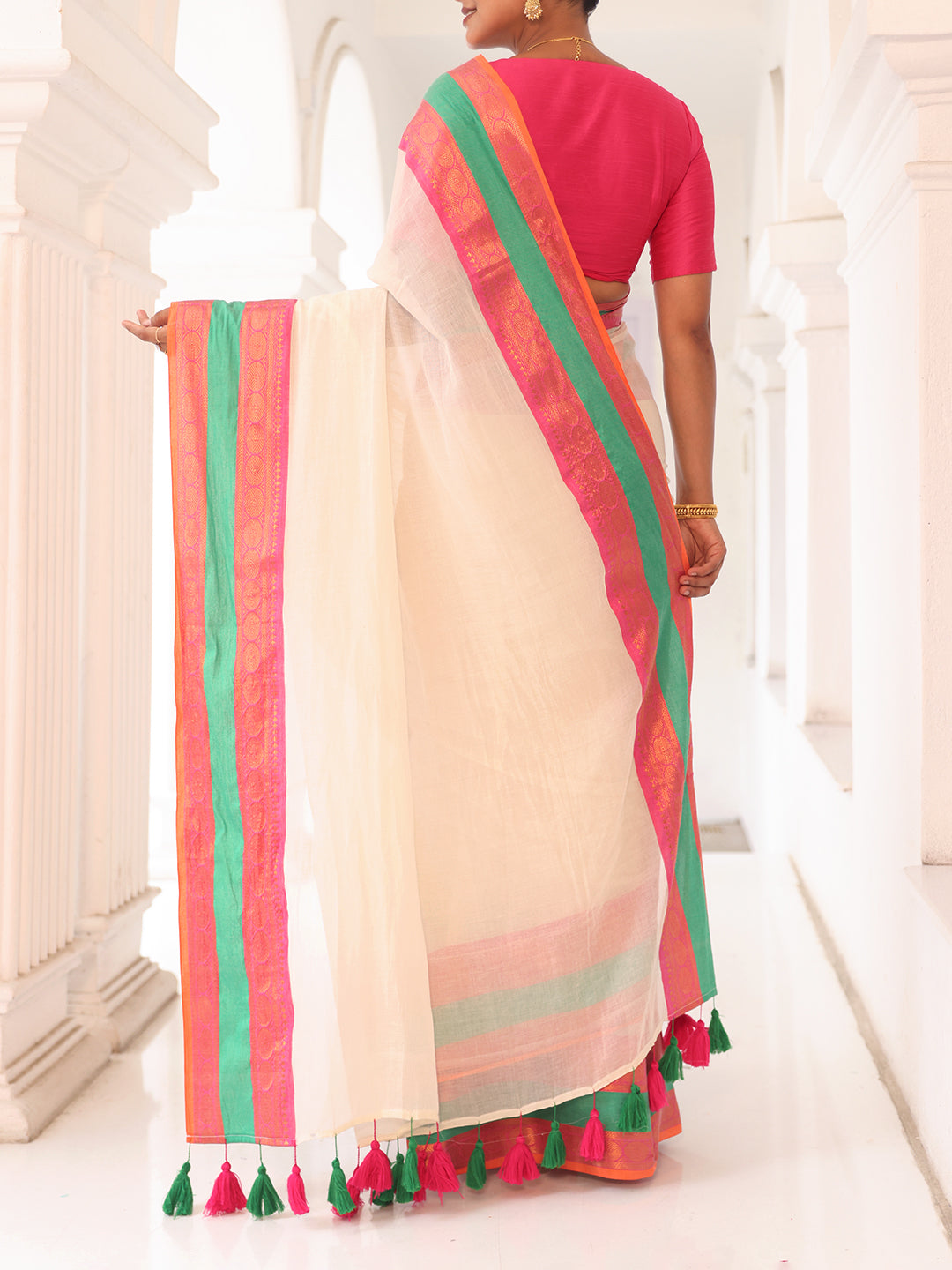 Onam White Mulmul Cotton Saree