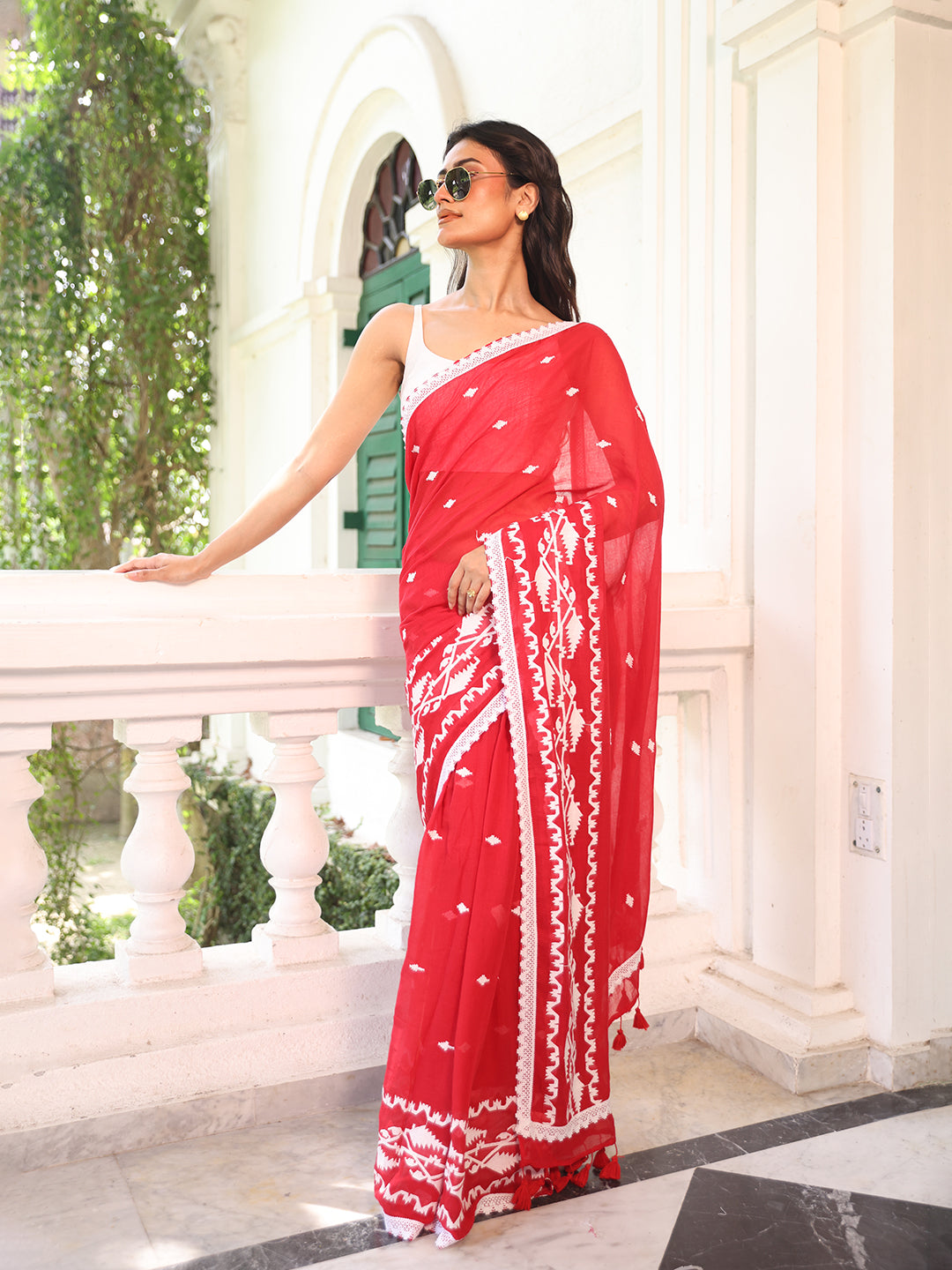 Red Jamdani Motifs Mulmul Cotton Saree