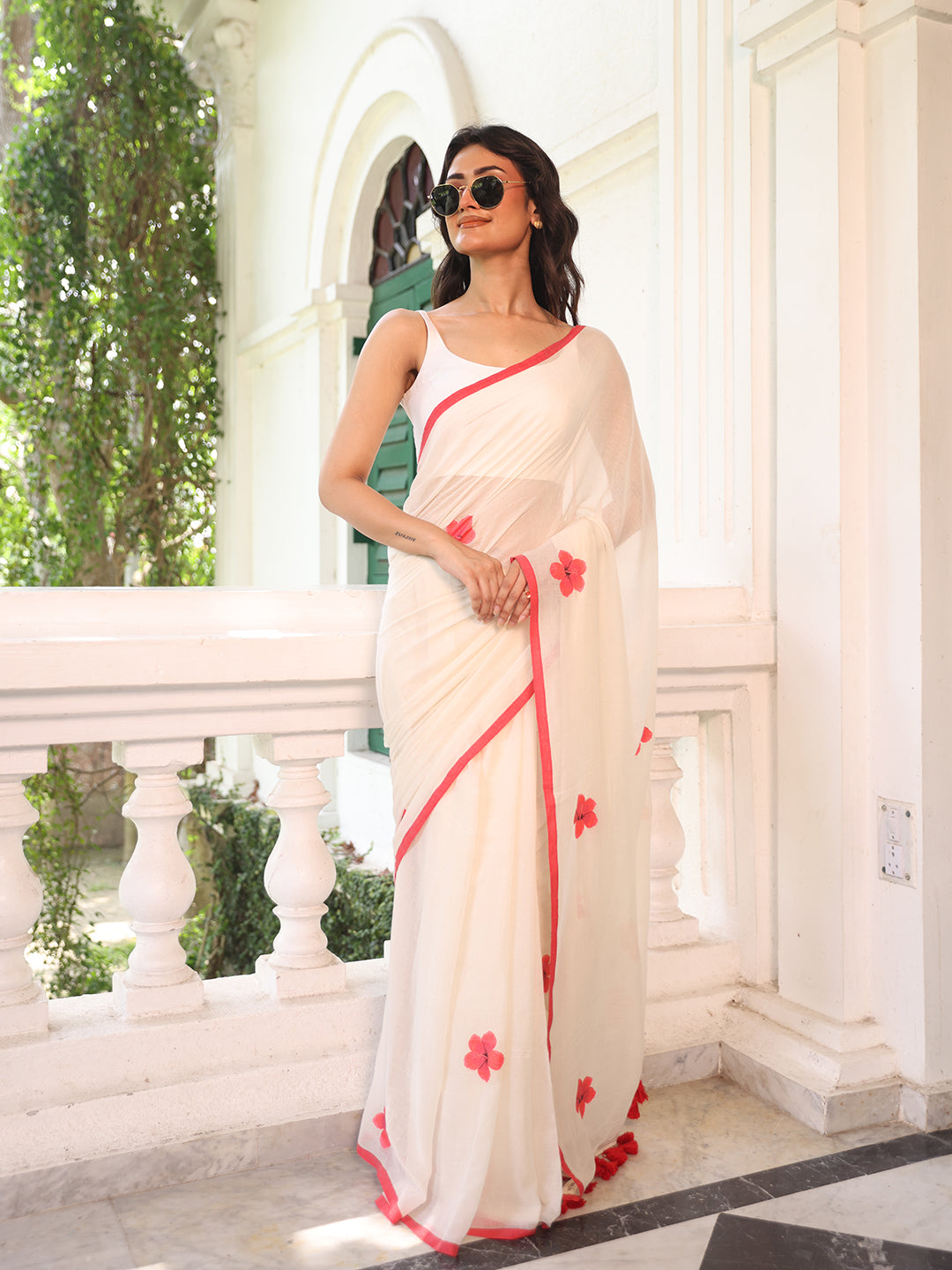 White Hibiscus Mulmul Cotton Saree
