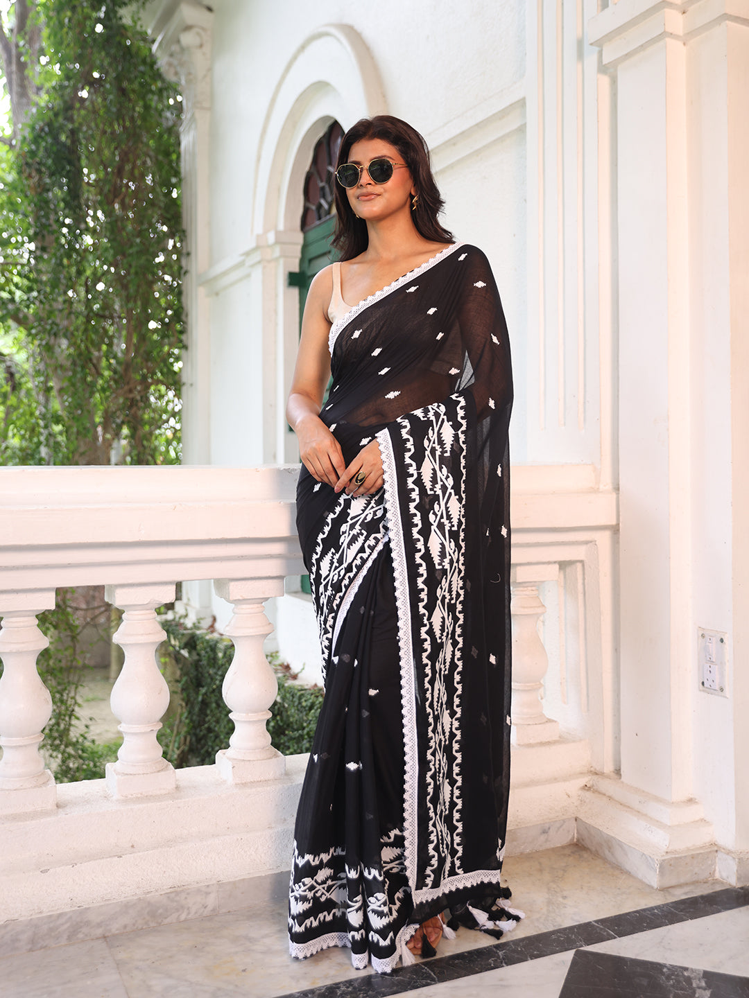 Black Jamdani Motifs Mulmul Cotton Saree